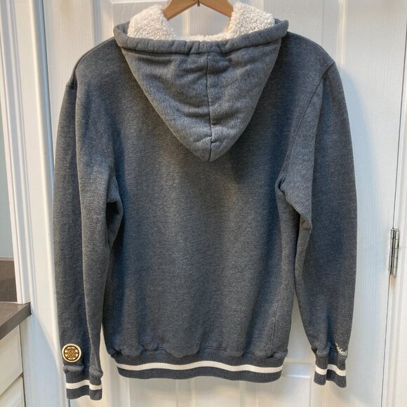 Boston Bruins Mitchell and Ness Throwback Varsity B Logo Hoodie Size Small - Picture 6 of 10